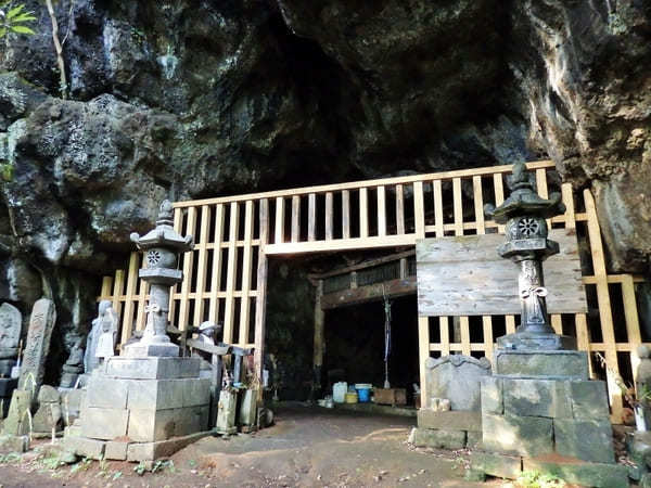 廻船業で栄えた迷路のような港町。佐渡島【宿根木】を歩く