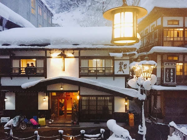 冬景色を楽しむ温泉街といったらここ！山形・銀山温泉と旅館「永澤平八」を満喫しよう！