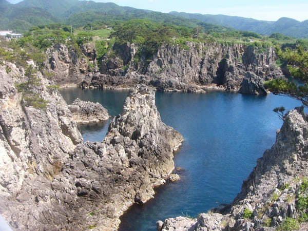 日本海に浮かぶ大きな島「佐渡島」ドライブ立ち寄りスポット8選！