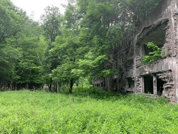 まるでラピュタの世界！廃墟好きにもたまらない「浦幌炭鉱跡地」【北海道・十勝】1.jpg