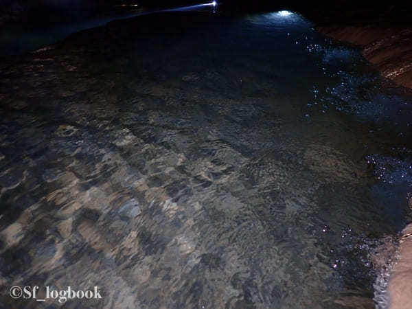 【鹿児島・沖永良部島】地底洞窟探検！大迫力のケイビングツアー