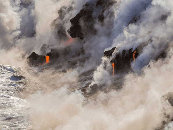 ハワイ島のキラウエア火山が再び噴火！1年4ヶ月ぶりに噴火活動を再開