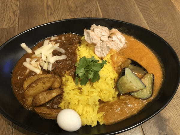 秋葉原の絶品カレーランチ22選！本格スパイスカレーの名店やナン食べ放題の店も！