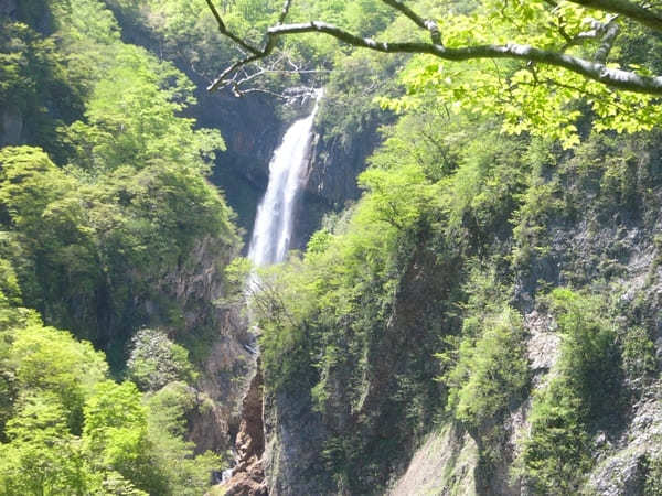 大自然の景色と名湯・秘湯に癒される 新潟 / 妙高高原