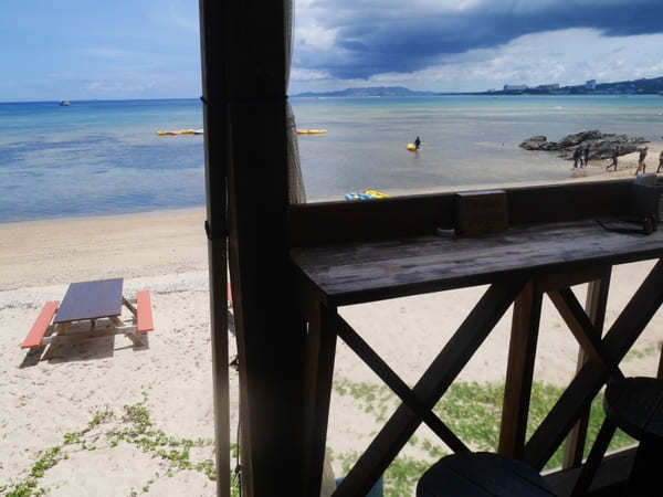 沖縄本島・海の見える絶景カフェ13選！沖縄旅行におすすめ