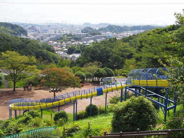 子どもと行きたい横浜のおすすめ公園22選！大型遊具・ロング滑り台など設備充実の公園特集