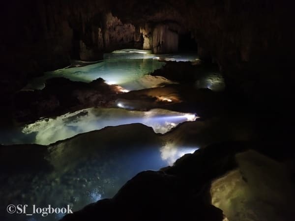 【鹿児島・沖永良部島】地底洞窟探検！大迫力のケイビングツアー