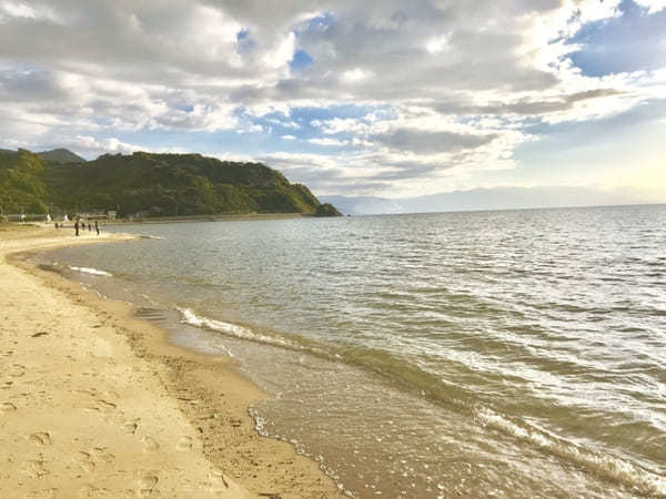 【日本のウユニ塩湖・香川県父母ヶ浜】満潮でもインスタ映え！アプリ不要のスマホ撮影方法を大紹介！