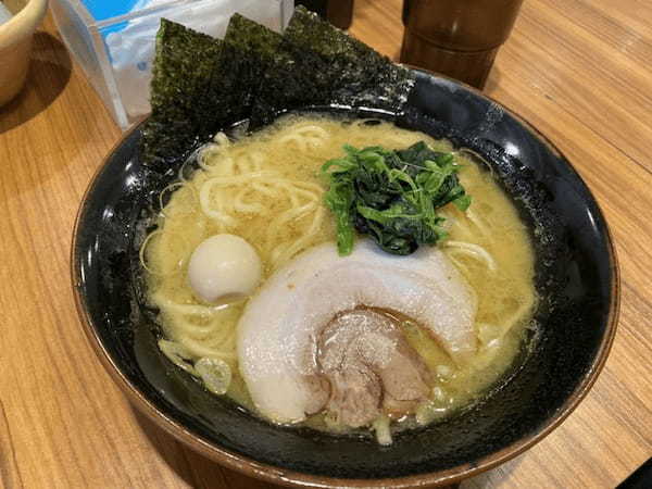 新宿の家系ラーメン店17選！本格濃厚スープの名店や深夜営業の人気店も！