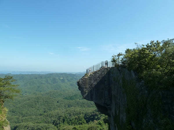 千葉・鋸山週末日帰りハイキング!ロープウェイで東京湾を一望出来る絶景展望台＆地獄のぞきへ