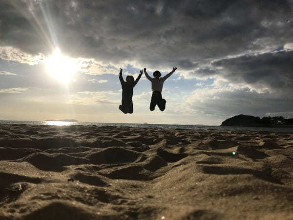 【日本のウユニ塩湖・香川県父母ヶ浜】満潮でもインスタ映え！アプリ不要のスマホ撮影方法を大紹介！