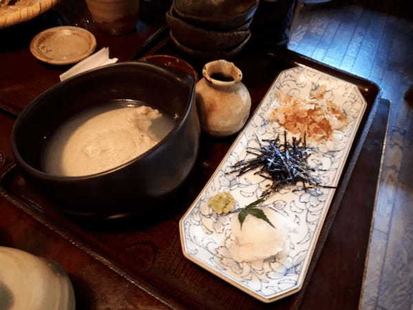 【長野】日本屈指の聖地「戸隠神社」と、滝裏で水しぶきを浴びる「雷滝」をめぐる