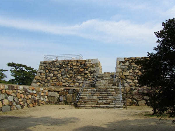 お城が見えます波の上！日本三大水城のひとつ【香川】高松城