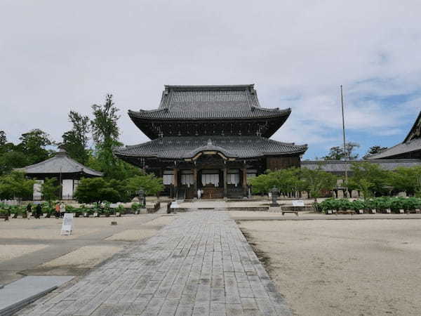 【三重】巨大な建築物に圧倒！夏の蓮も美しい「高田本山専修寺」1.jpg