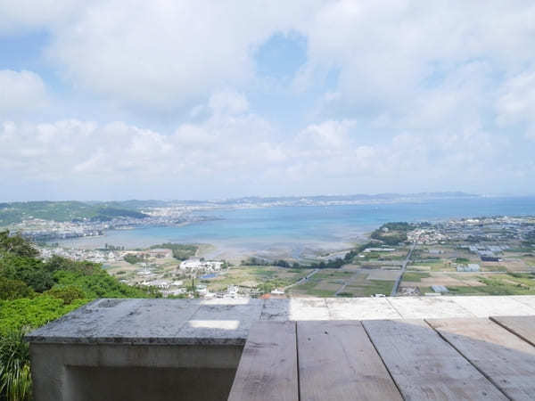 【沖縄南部】まるで天空からの眺め！絶景カフェ「OOLOO」