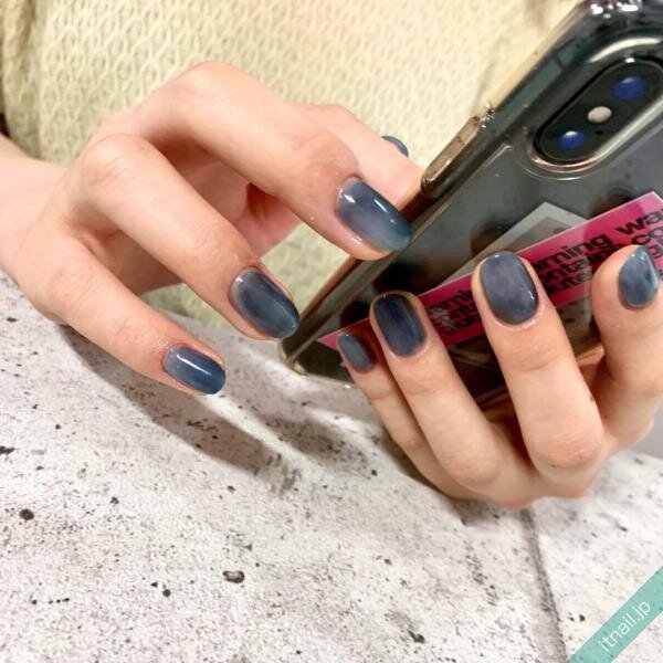 おしゃれな【ネイビーネイル】特集 2021年秋にマネしたいデザイン