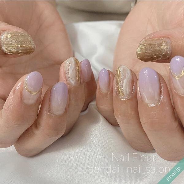 秋の最旬ネイル【くすみカラー×メタリック】で洗練デザイン