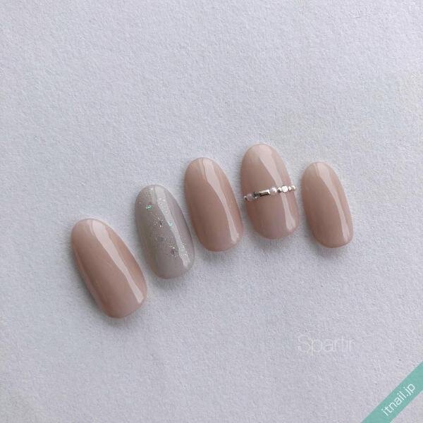 【秋のオフィスネイル】ちょっぴり冒険♡シンプルデザインまとめ