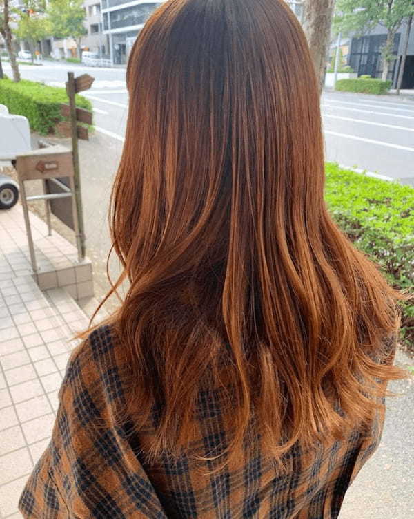 秋に映える注目の“オレンジカラー”特集 いつも髪色がブラウンな人にもおすすめの暖色ヘアカラー!