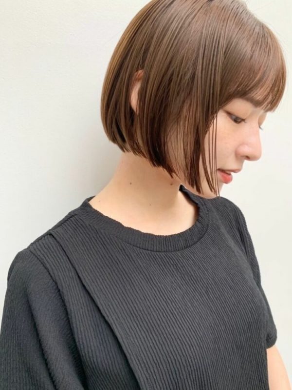 2022春のショートヘアカラーはこの色味がおすすめ。トレンドを意識した春の髪色