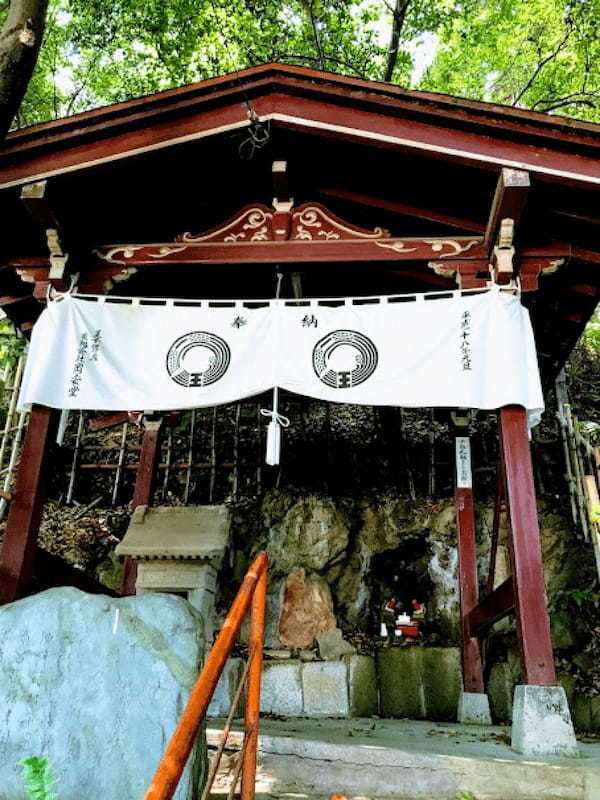 【東京】思わず誰かにおしえたくなる都内の珍しい神社4選1.jpg