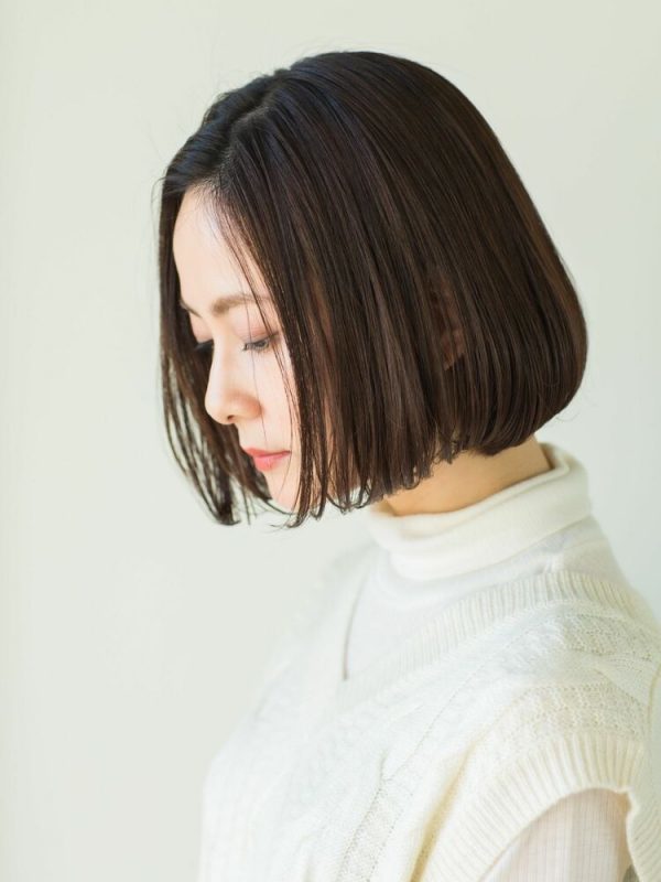 トレンドの《ぱつっとボブ》ヘアカタログ。最新のおしゃれな髪型に挑戦しよう