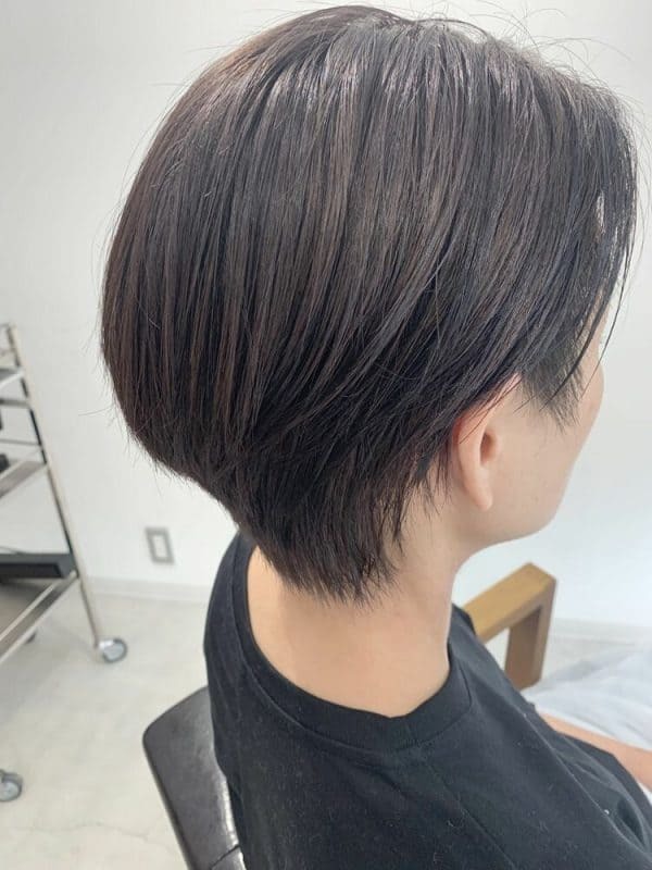 冬におすすめのショートに似合うヘアカラー。明るめ〜暗めの最新の髪色カタログ