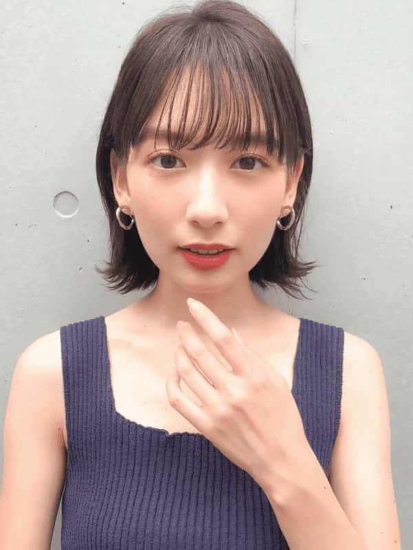 こんなにおしゃれ「ミニボブ×外ハネ」のヘアカタログ。前髪なし・あり別にご提案