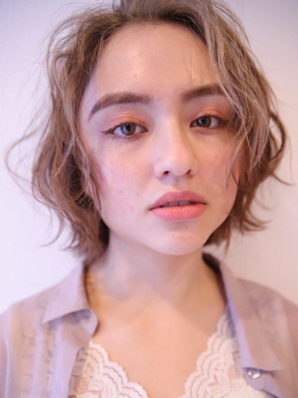 フェイスフレーミングでショートヘアをもっとおしゃれに。おすすめの髪色カタログ