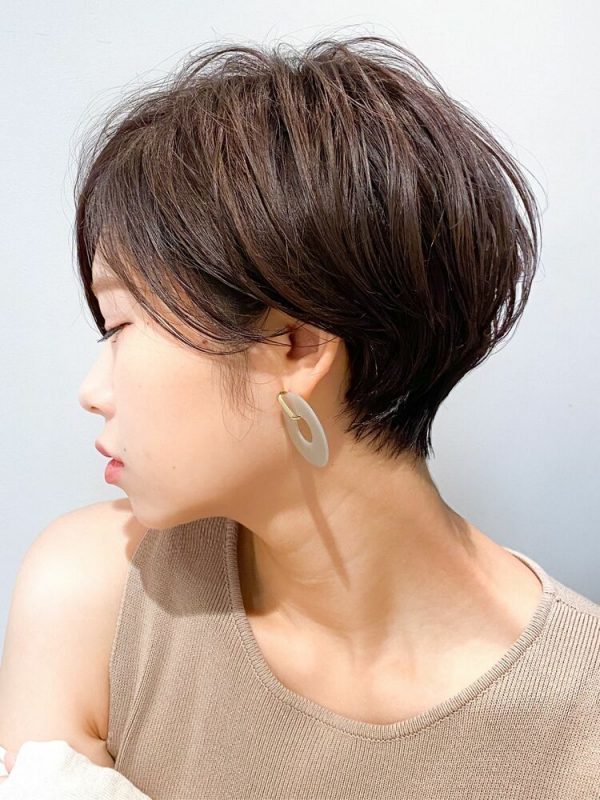 くせ毛を活かしたヘアスタイル集。うねりをチャームポイントにしたおすすめの髪型♪