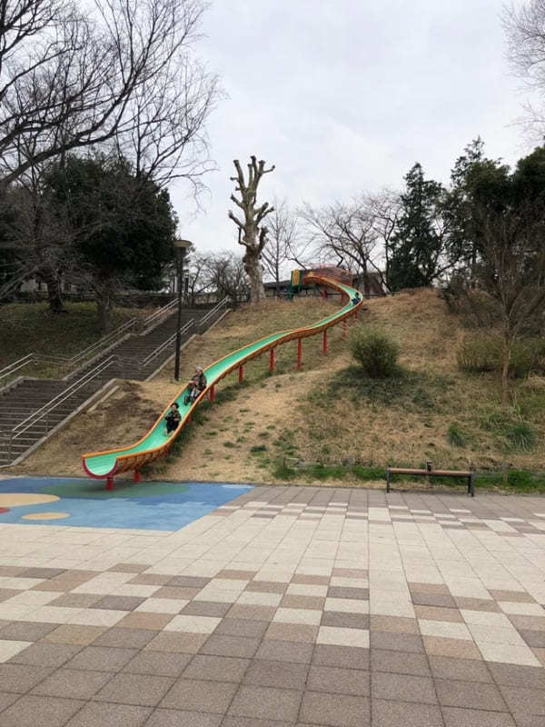 子どもと行きたい横浜のおすすめ公園22選！大型遊具・ロング滑り台など設備充実の公園特集