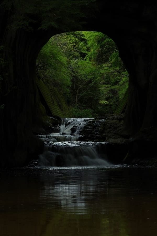 滝と電線そして桟橋！心揺さぶる千葉県の絶景スポット3選