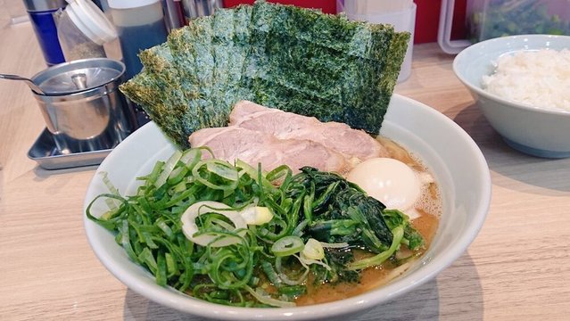 八王子の家系ラーメン店15選！本格濃厚スープの名店や深夜営業の人気店も！