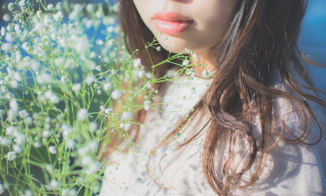 庇護欲をかきたてる女性の特徴は?守ってあげたくなるのはなぜ?