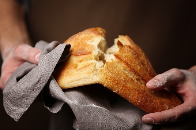 パンとご飯どちらが太るのか比較！ダイエットにオススメの食事とは？