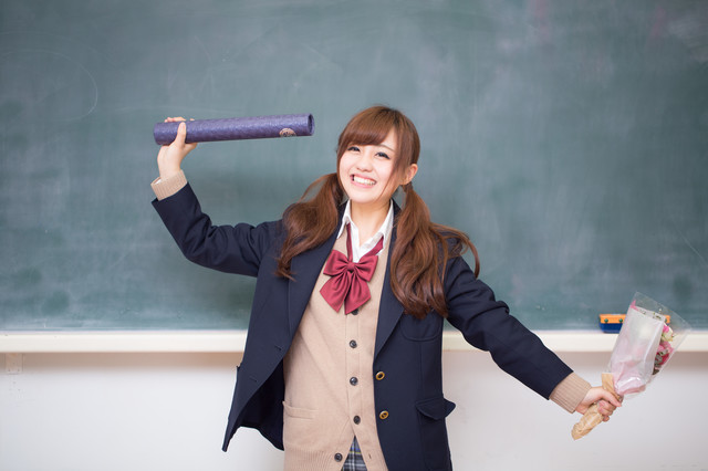 先生が好きな女子必見!先生を好きになった理由と対処法13選!