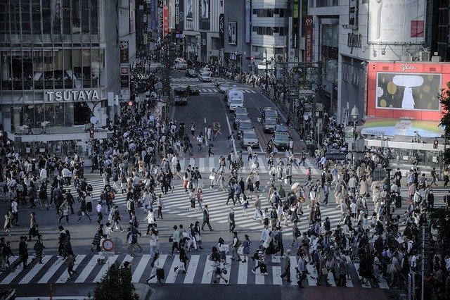 渋谷の回転寿司全13店！駅前の安くて旨い人気店や持ち帰りOK店も！