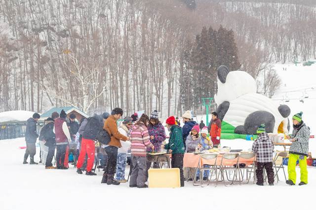 【体験記事】東京から60分の雪国！みなかみ町でガチ雪合戦＆雪上BBQをやってみた！