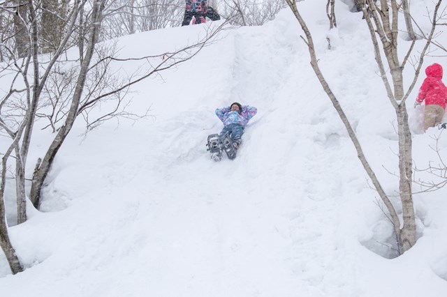 【体験記事】群馬・みなかみの雪山をハイキング！みんなで楽しめるスノーシュー体験！