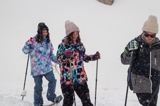 【体験記事】群馬・みなかみの雪山をハイキング！みんなで楽しめるスノーシュー体験！