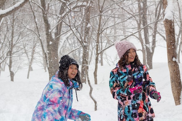 【体験記事】群馬・みなかみの雪山をハイキング！みんなで楽しめるスノーシュー体験！