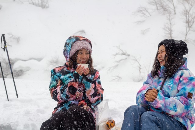 【体験記事】群馬・みなかみの雪山をハイキング！みんなで楽しめるスノーシュー体験！