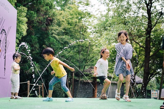 カラフルな傘の下で大はしゃぎ！飯能のムーミンバレーパークなら雨の日のお出かけもめちゃ楽しい