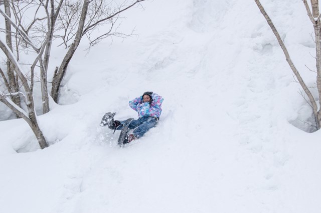 【体験記事】群馬・みなかみの雪山をハイキング！みんなで楽しめるスノーシュー体験！