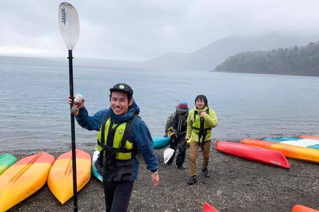 富士山の麓でアウトドアな休日。本栖湖でのカヌー体験！