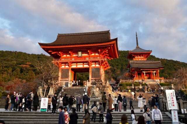 自分好みの京都旅がラクちん簡単◎ 貸切観光タクシーで巡る【秋の京都＜三十三間堂〜清水寺＞】1.jpg