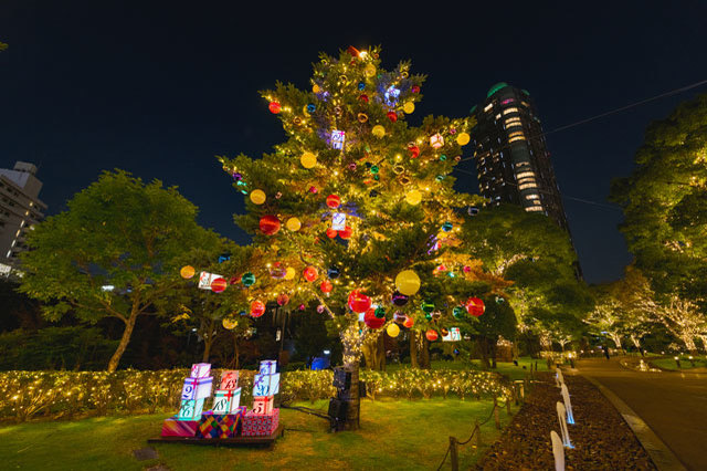 テーマは”VIVID”！鮮やかなイルミと屋外スケートリンクで都会の夜にとっておきの時間を！