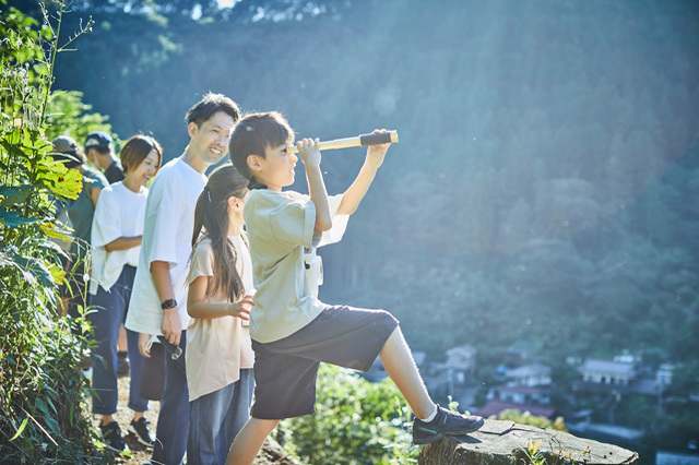 山・川・森で自分だけのアート探し！西多摩で子どもを大きく成長させるとびっきりの自然体験を