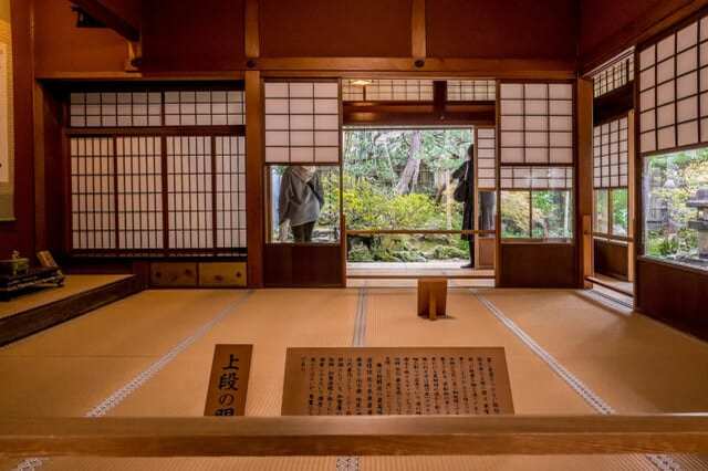 今も残る数少ない武士の町・金沢。ガイドさんの案内で巡る【長町武家屋敷跡】1.jpg