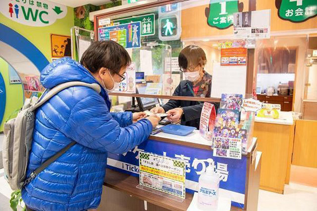 通天閣は大阪のシンボル！大阪の町を望み、浪速の文化にふれる